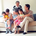 Sự biến động của cuộc sống trong gia đình hiện đại