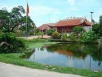 Tả Ao - nhà phong thủy lừng danh đất Việt