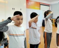 Một cách “chào” mang bản sắc Việt Nam