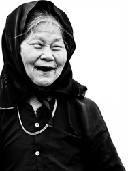 Bà cụ nông dân đồng bằng Bắc Bộ. Ảnh: Nguyễn Anh Tuấn