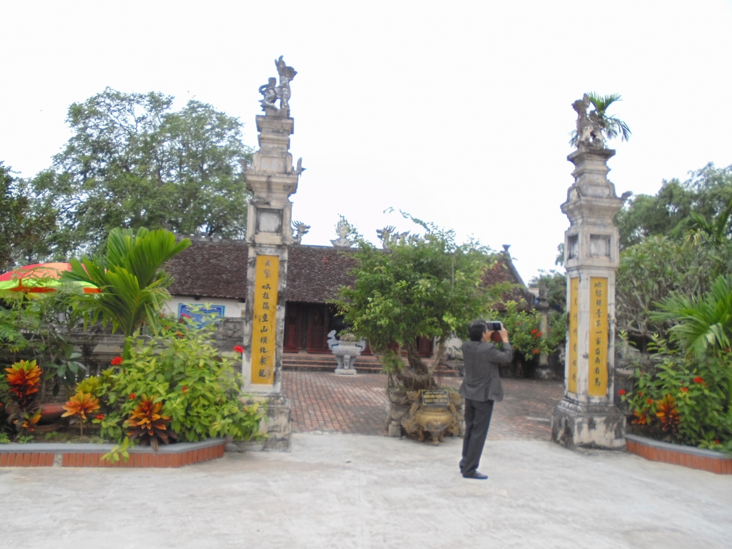 Nhà thờ Tiến sỹ Ngô Trí Hòa họ Lý Trai