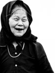 Bà cụ nông dân đồng bằng Bắc Bộ. Ảnh: Nguyễn Anh Tuấn